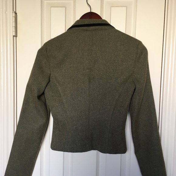 Koji Yohji Cropped Tweed Jacket with Velvet trim on Collar and pockets size 1 - Picture 2 of 5